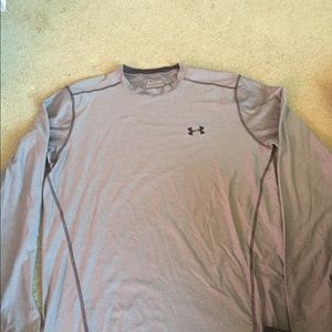 Men’s Under Armour heat gear shirt size L